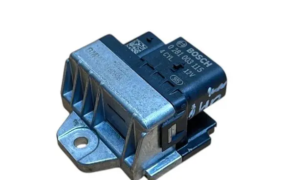 BMW 3 F30 F35 F31 Glow plug pre-heat relay 12218514120 8514120 0281003115