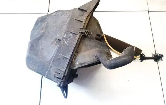 Audi 100 S4 C4 Air filter box 4615285954