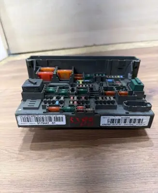 BMW 3 E90 E91 Fuse box set 9119447