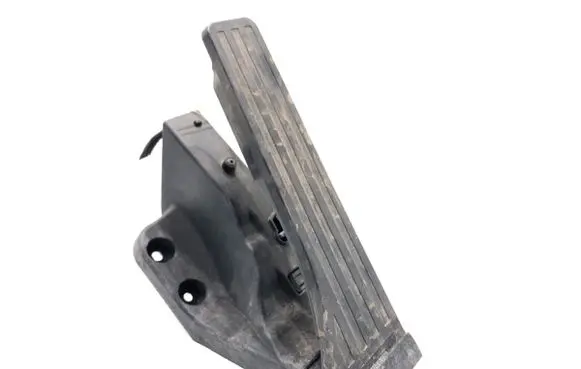 Mercedes-Benz GLC AMG Accelerator throttle pedal A2533000004