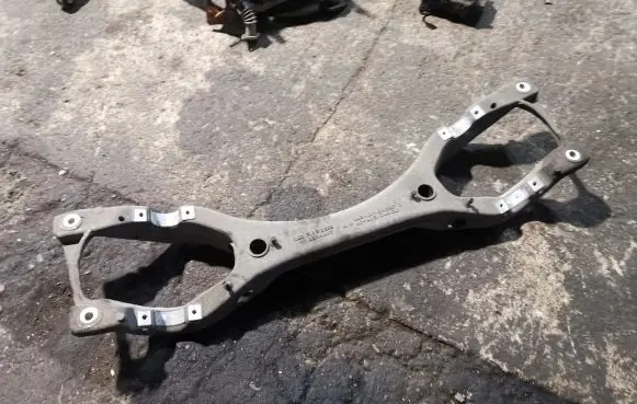 Audi Q7 4L Rear subframe 7L8512369