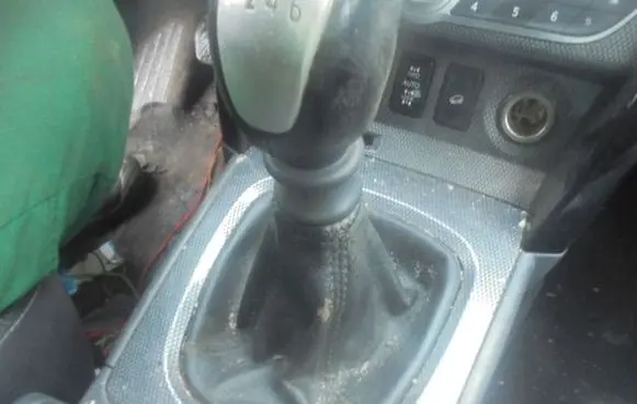 Renault Koleos I Gear shifter/selector 