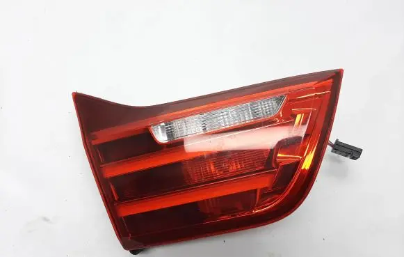 BMW 4 F32 F33 Tailgate rear/tail lights 7296101