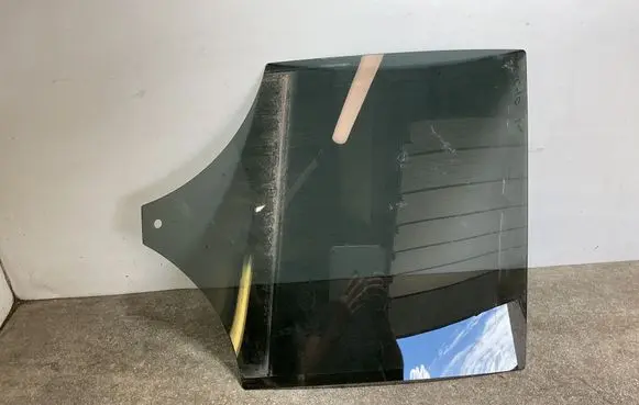 Volvo XC40 Rear door window glass 43R006723 1234567890 DOT24M101AS3