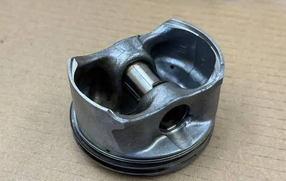 BMW 3 E46 Piston 084167 11257562453 7562453