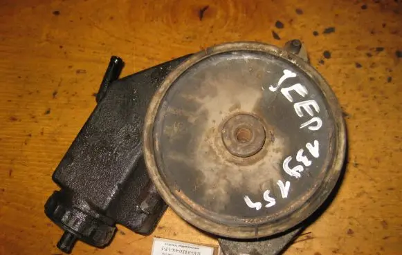 Jeep Grand Cherokee Power steering pump