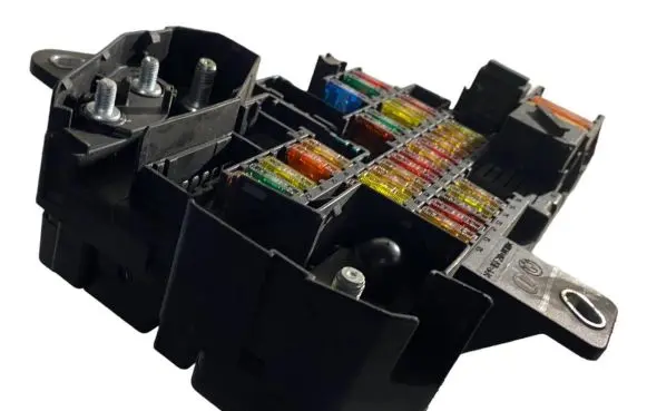 BMW 5 E60 E61 Fuse module 6906588