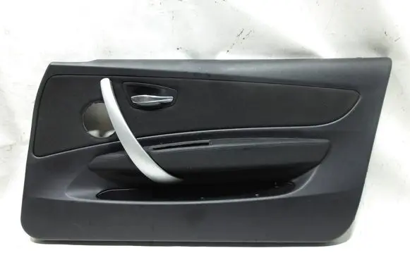 BMW 1 E82 E88 Front door card panel trim 1B1