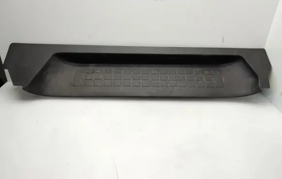 Rear sill trim cover