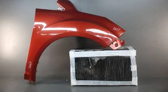 Ford Focus C-MAX Fender mounting bracket 