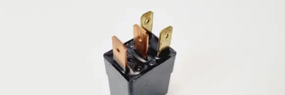 Mazda 2 Other relay 71818498 UM4667730 ACM33221M39