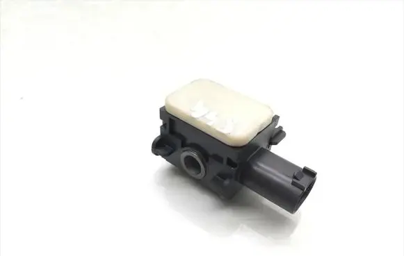 Mercedes-Benz GL X164 Airbag deployment crash/impact sensor 0038202826