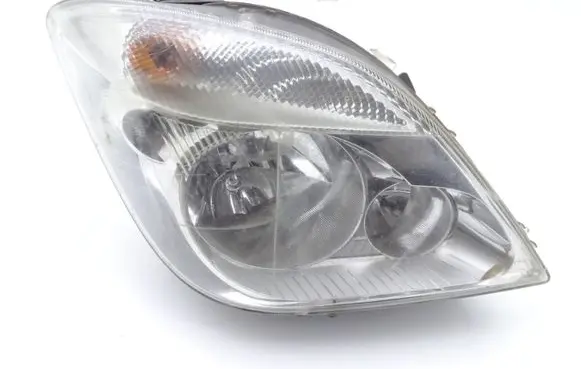 Mercedes-Benz Sprinter W906 Headlight/headlamp A9068200461