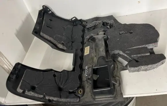 Dashboard lower bottom trim panel