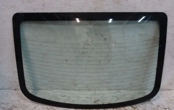 Mazda 3 I Rear windscreen/windshield window 