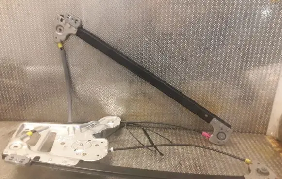 Land Rover Range Rover L322 Front door window regulator with motor CUH000182