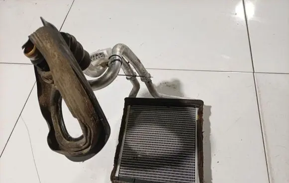 Skoda Superb B6 (3T) Heater blower radiator 