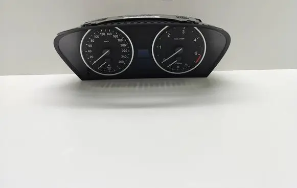 BMW 5 E60 E61 Speedometer (instrument cluster) 9177261 62109177261