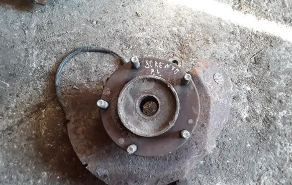 KIA Sorento Front wheel hub NOCODE