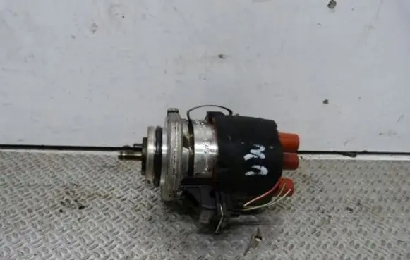 Volkswagen Golf II Spark distributor 0237521050