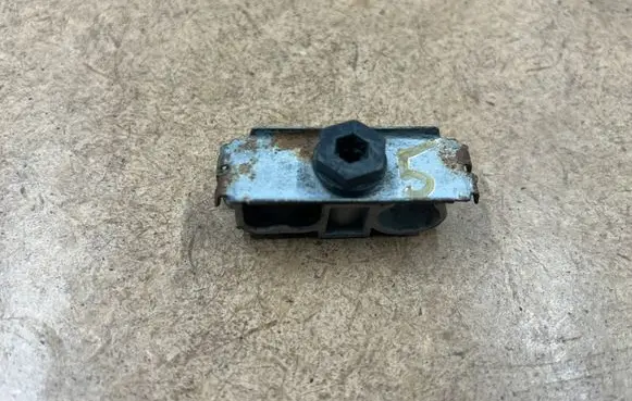 BMW 3 E46 Fuel line pipe 16136753249 6753249 34306773697