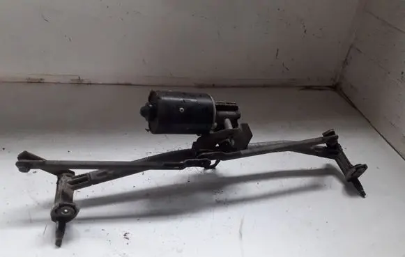 Volkswagen Golf IV Front wiper linkage 
