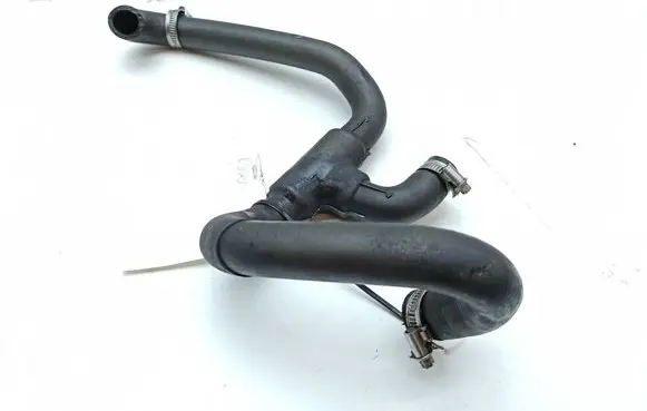 Mercedes-Benz Vito Viano W639 Engine coolant pipe/hose A6398324323