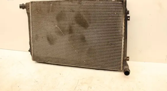 Coolant radiator