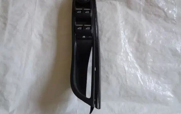 Ford Focus Electric window control switch F1ET14A132AC