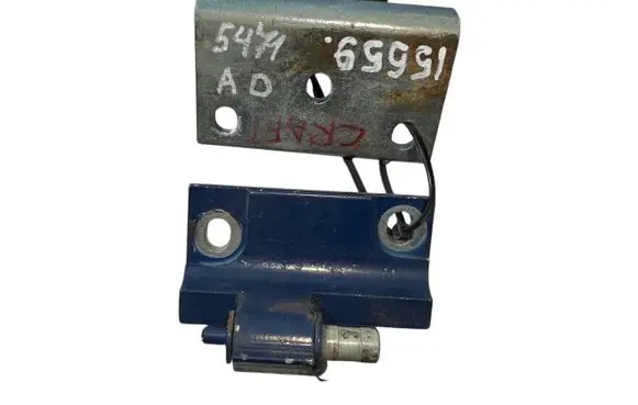 Volkswagen Crafter Front door upper hinge