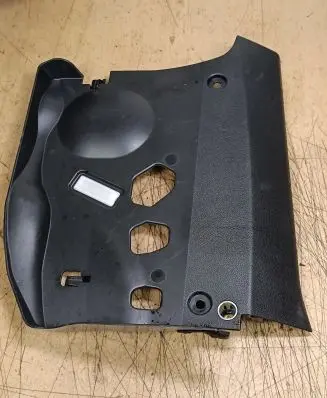 Dashboard lower bottom trim panel