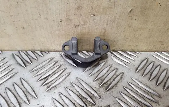 BMW 3 E90 E91 Fuel Injector clamp holder