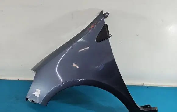 Renault Clio III Fender 8200256117 IMPRK1586015