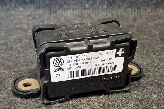 Volkswagen Touareg II ESP acceleration yaw rate sensor 7P0907652