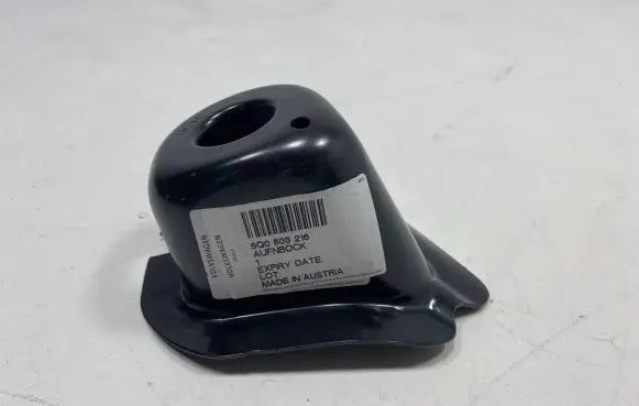 Volkswagen Golf VII Engine mounting bracket 5Q0803216
