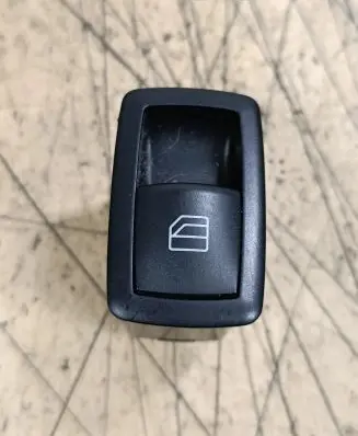 Mercedes-Benz ML W164 Electric window control switch A2518200510