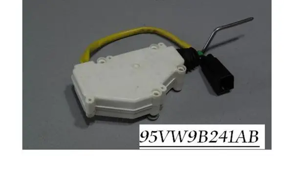 Fuel tank cap lock motor