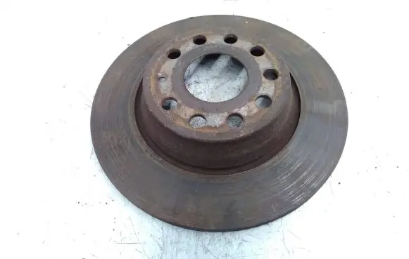 Volkswagen PASSAT B6 Rear brake disc