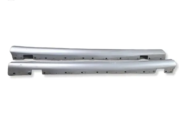 Mercedes-Benz E W211 Sill A2116900340 00009744