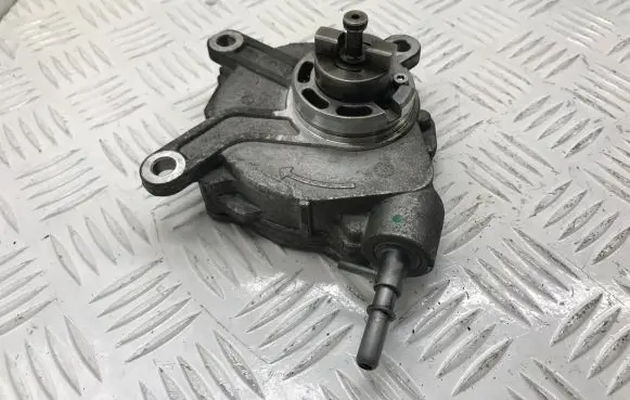 Toyota Corolla Verso AR10 Vacuum pump 293000R010 08020651