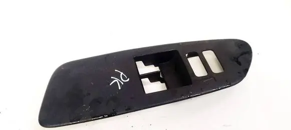 Toyota Auris 150 Front door window switch trim 7423202540 74232-02540