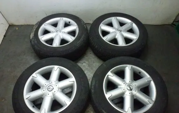 Nissan Murano Z50 R18 alloy rim 