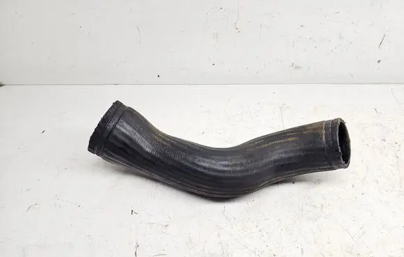 Volvo V70 Intercooler hose/pipe