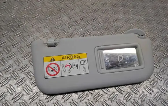 Toyota Prius (XW50) Sun visor 