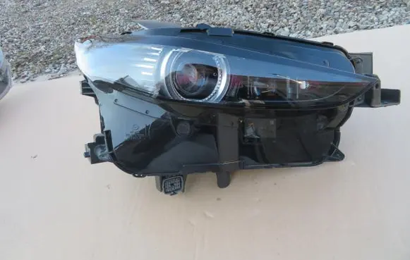 Mazda CX-30 Headlight/headlamp DGJ1-51030