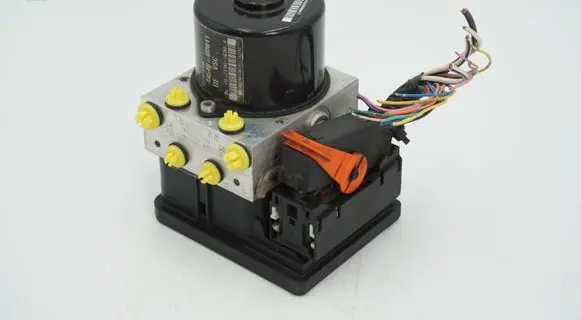 Toyota Yaris ABS Pump 445400D011 895410D030