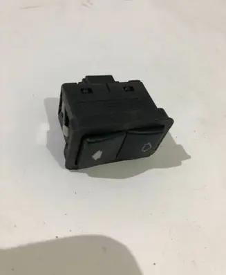 BMW 7 E38 Electric window control switch 8368974