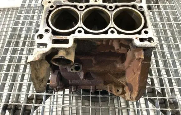 Ford Transit Courier Engine block 