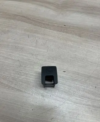 Volkswagen PASSAT B8 ISOFIX cover 3G0887187
