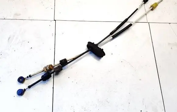 Opel Insignia A Gear shift cable linkage 55577537